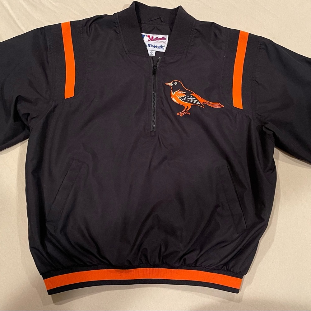 Baltimore Orioles On Field embroidered jacket. Men’s large.